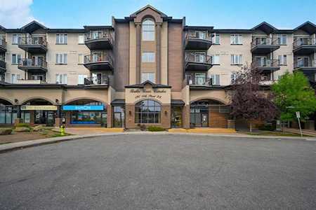 1727 54 St SE #320 Calgary, AB T2A 1B7