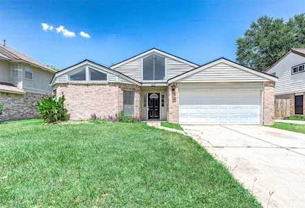 10930 Golden Grain Dr Houston, TX 77064