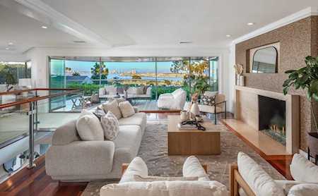 568 San Gorgonio San Diego, CA 92106