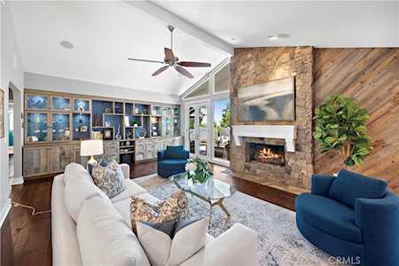 10571 Mira Vista Dr North Tustin, CA 92705
