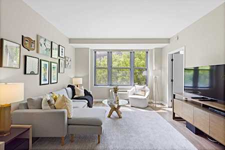 149 Essex St #4J Jersey City, NJ 07302