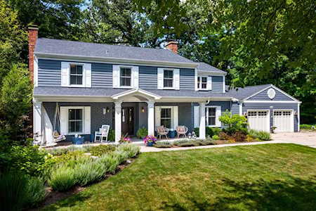 1005 Anne Rd Naperville, IL 60540