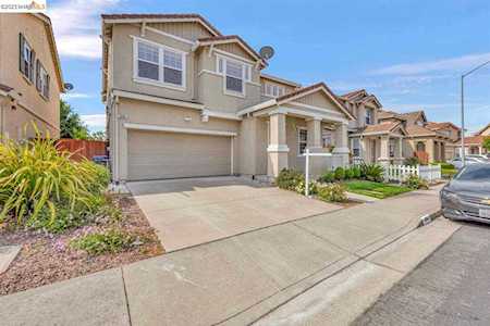 5044 Escalon Circle El Sobrante, CA 94803