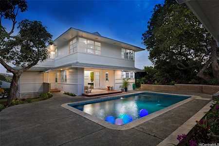 2111 Rocky Hill Place Honolulu, HI 96822