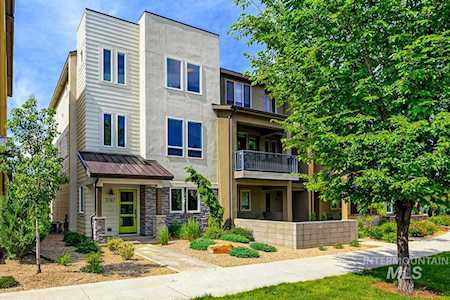 3767 E Parkcenter Blvd Boise, ID 83716