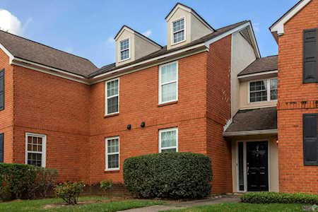 7906 Jefferson Place Blvd #4b Baton Rouge, LA 70809