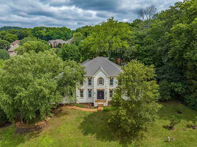 9469 Highwood Hill Rd Brentwood, TN 37027