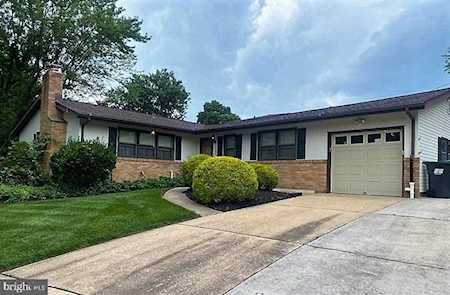 2700 E Riding Dr Wilmington, DE 19808