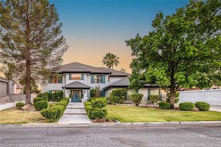 2803 La Mesa Dr Henderson, NV 89014