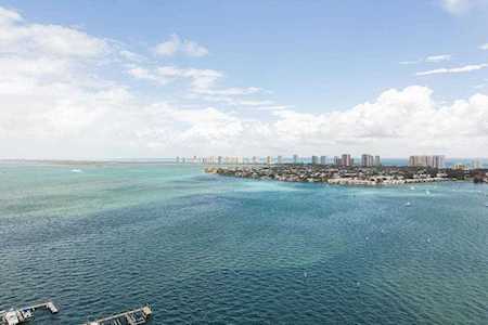 2650 Lake Shore Drive #2104 Riviera Beach, FL 33404