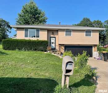 608 Kerfoot St East Peoria, IL 61611