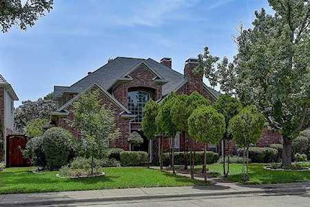4736 Holly Tree Drive Dallas, TX 75287