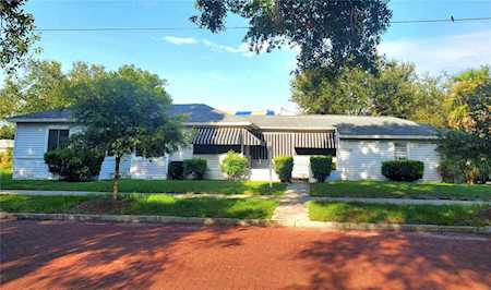 2525 8th St N St. Petersburg, FL 33704