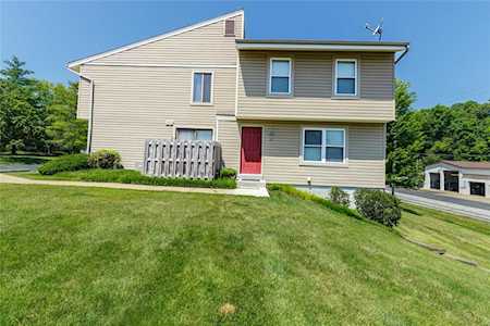 17 Dixons Ct O'fallon, MO 63366