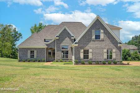 3829 Wilkerson Dr Southaven, MS 38671
