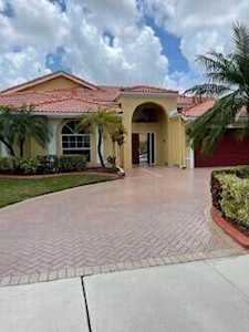 9978 N Springs Way Coral Springs, FL 33076