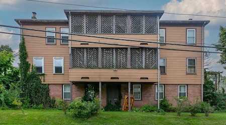 403 N. E. Main St Douglas, MA 01516