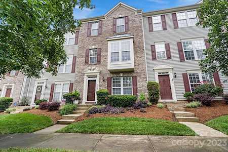 9546 Blossom Hill Dr Huntersville, NC 28078