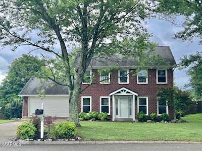 8708 Mill Run Dr Knoxville, TN 37922