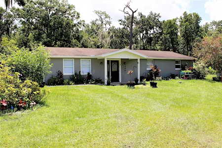 3818 Jerry Smith Rd Dover, FL 33527