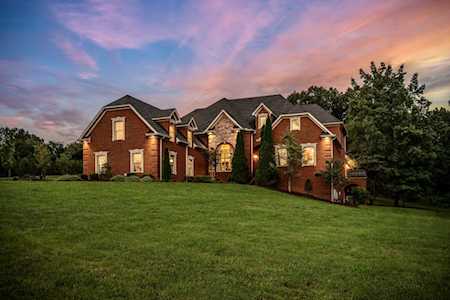 3902 Lakebrook Dr Murfreesboro, TN 37130