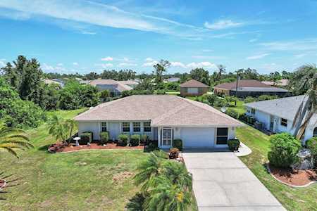 7266 Maguire Ln Englewood, FL 34224