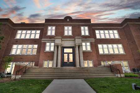 601 Madison St #202 Nashville, TN 37208