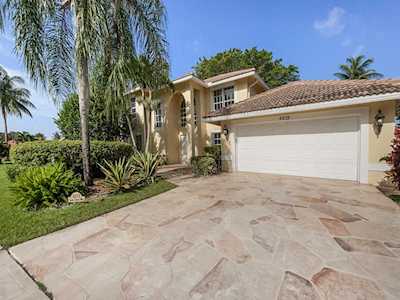 6575 Lake Loran Way Lake Worth, FL 33467