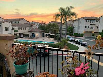 3137 Via Simpatia Carlsbad, CA 92009