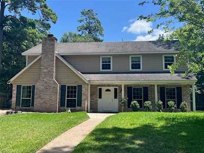10515 Idlebrook Dr Houston, TX 77070