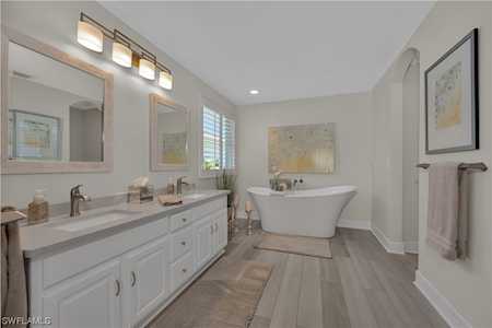 8443 Hollow Brook Cir Naples, FL 34119