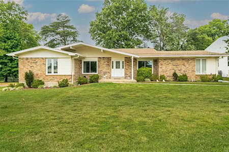 15655 Clayton Rd Ballwin, MO 63011