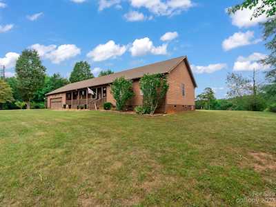 197 Spring Shore Rd Statesville, NC 28677