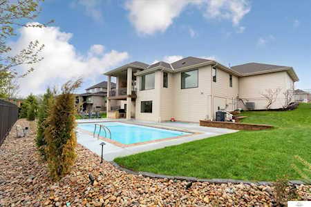 21822 Marinda St Elkhorn, NE 68022
