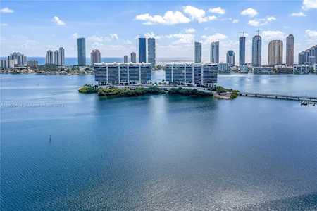 3301 NE 183rd St #1805 Aventura, FL 33160