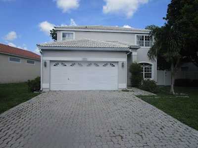 103 Woodlake Cir Greenacres, FL 33463