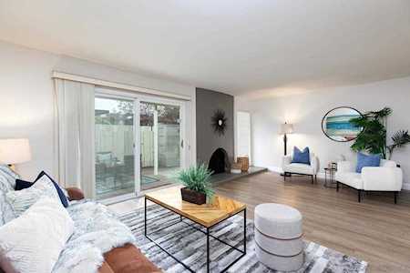 3251 Loma Riviera Dr San Diego, CA 92110