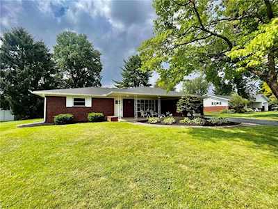 4493 Darby St Center Valley, PA 18034