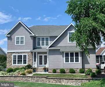 52 Boatswain Dr Berlin, MD 21811