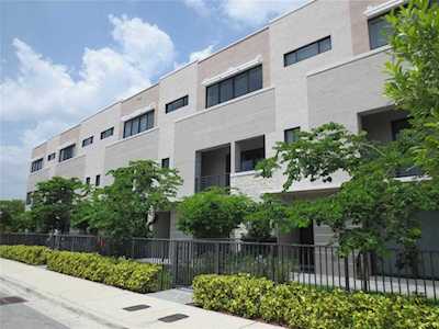 825 NE 17th Ter #5 Fort Lauderdale, FL 33304