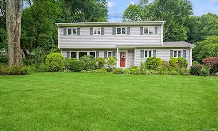 1486 Pleasantville Rd Briarcliff Manor, NY 10510