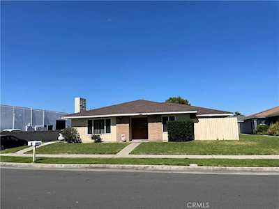 2723 N Dell St Orange, CA 92865