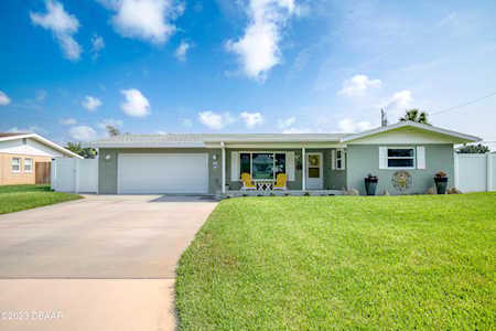 25 Raymonde Circle Ormond Beach, FL 32176