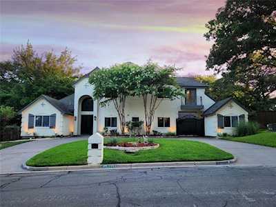 2904 Arbor Oaks Drive Arlington, TX 76006