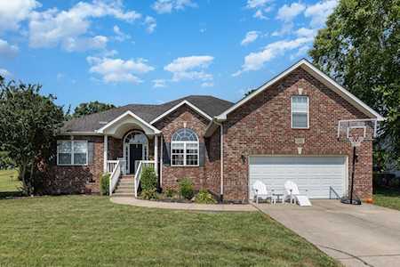 1243 Chapmans Retreat Dr Spring Hill, TN 37174