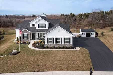 4816 Reston Dr Easton, PA 18040