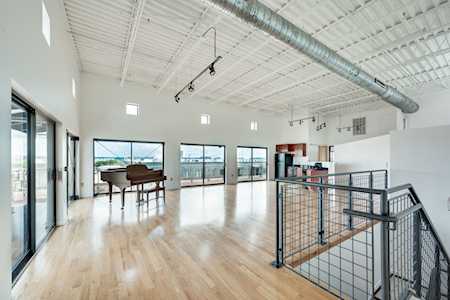 1400 Rosa L Parks Blvd #418 Nashville, TN 37208