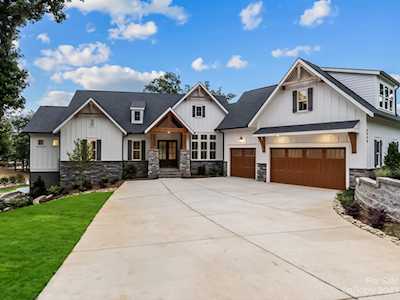 4990 Slanting Bridge Rd Sherrills Ford, NC 28673