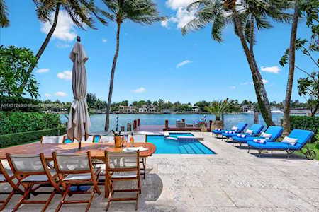 56 S Hibiscus Dr Miami Beach, FL 33139