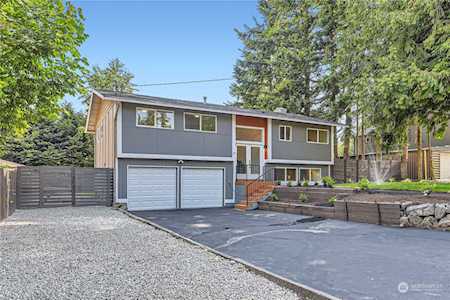 20 151st Place SE Lynnwood, WA 98087
